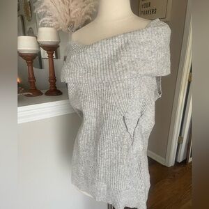 Zero degrees cowl neck off shoulder sleeveless sweater S